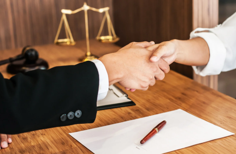Artikel & Wawasan Hukum Drs. San Alauddin, S.H. & Partners